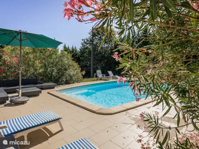 Garonne | France, Lot-et-Garonne, Pujols - maison de vacances La piscine