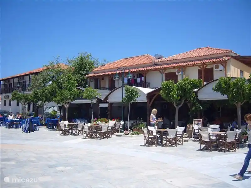 Methoni (6 km from the Villa)