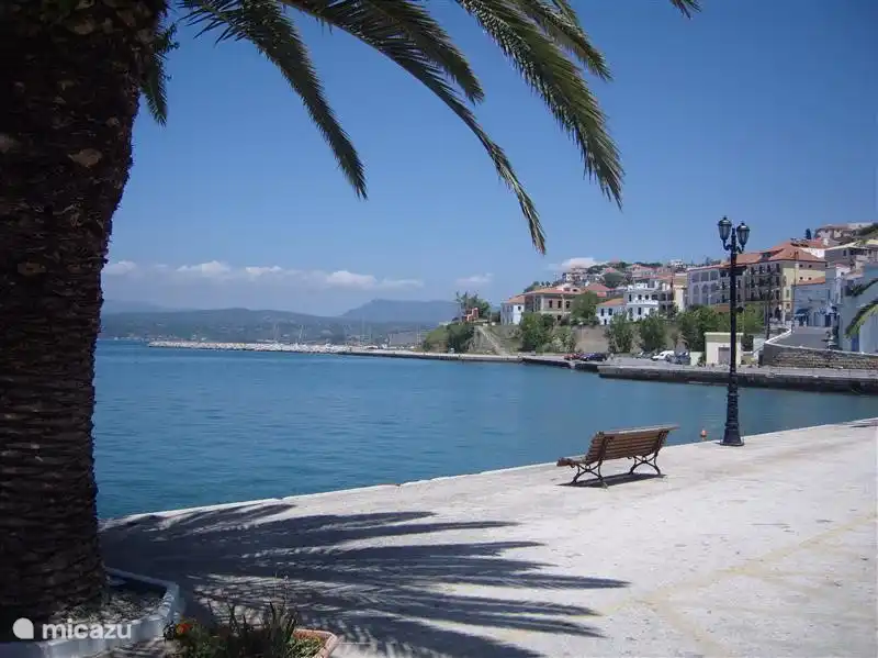 Pylos (16 km from the villa)