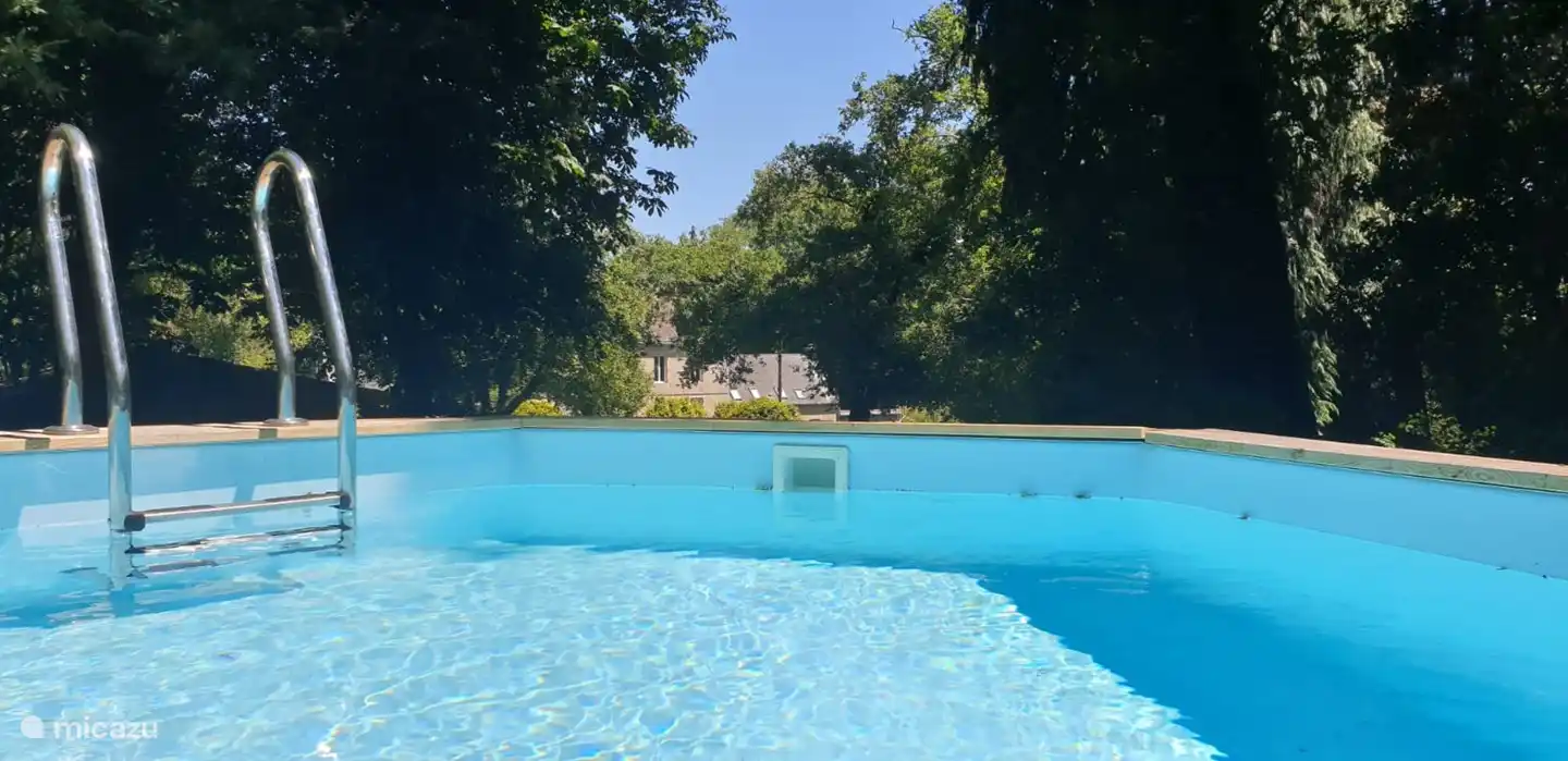 piscine hors sol en bois de 4m60 ronde et 1m35 de hauteur