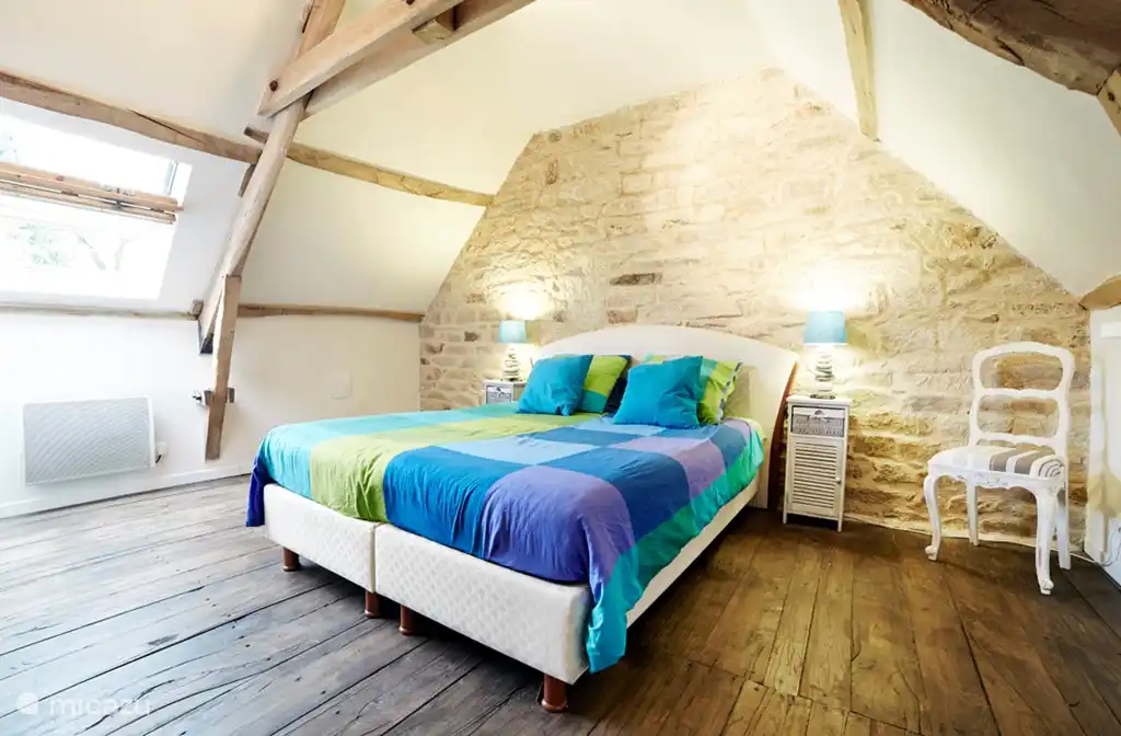 Des couettes doubles ou des couettes simples sont disponibles pour les deux chambres, à vous de choisir !