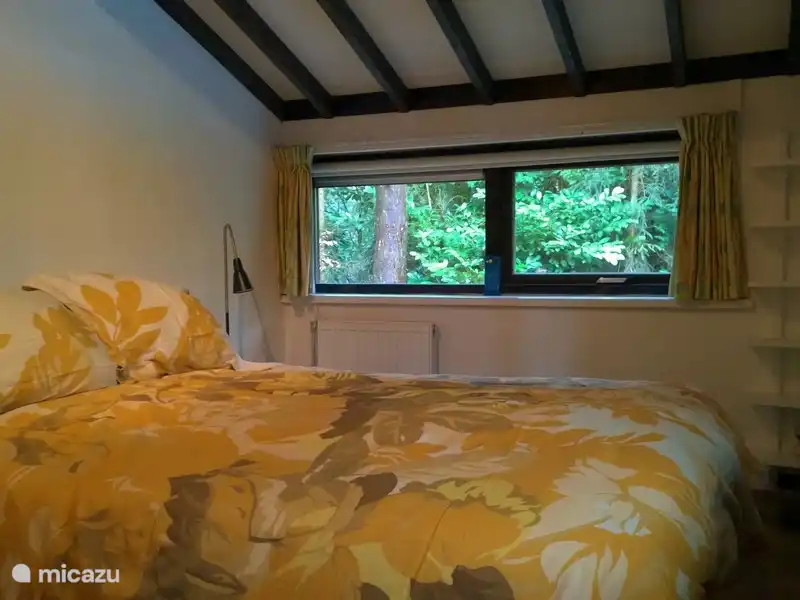 Slaapkamer met tweepersoonsbed