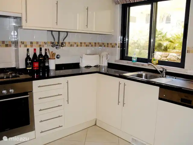 Vista Marina | Portugal, Algarve, Albufeira - maison de vacances Il y a aussi une bouilloire, un grille-pain et un lave-vaisselle