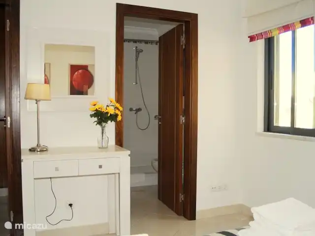 Vista Marina | Portugal, Algarve, Albufeira - maison de vacances Accès à la salle de bain attenante et au walk-in.