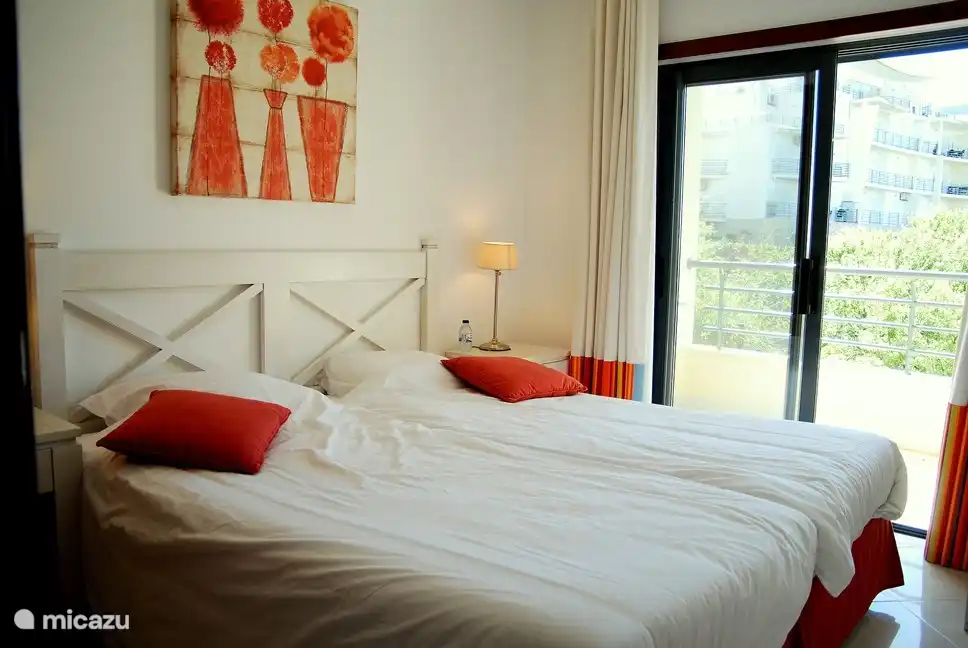 Cette troisième chambre a son propre balcon .......