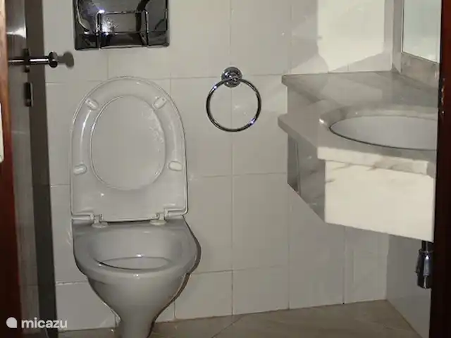 Vista Marina | Portugal, Algarve, Albufeira - maison de vacances Les toilettes invités à l'entrée.