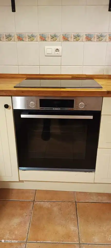 Neues Induktionskochfeld und Backofen