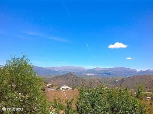 Villa Luna Comares, Axarquía + Piscine | Espagne, Costa del Sol, Comares - villa Environnement, vue vers les collines.