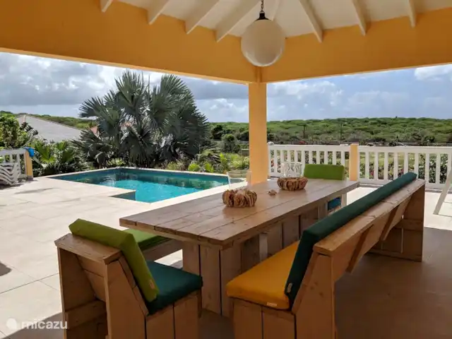 Villa Kas Tribon met privé zwembad huren in Curaçao, Banda Abou (west), Fontein - villa Porch