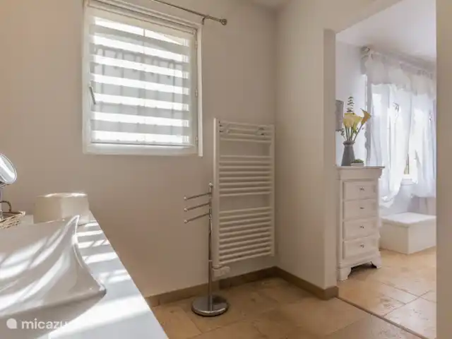 Terrasse | France, Dordogne, Terrasson - maison de vacances Salle de Bains