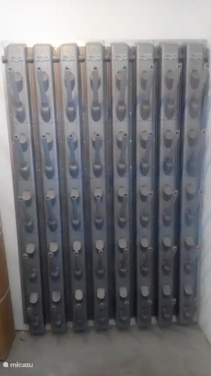 Ein Luxus, den wir gerade für Sie neu gemacht haben, ist dieser Skischuhtrockner. Schön, wenn deine Schuhe nass sind. Aber auch nur für den nächsten Tag, um nicht in eiskalte Schuhe zu gehen.