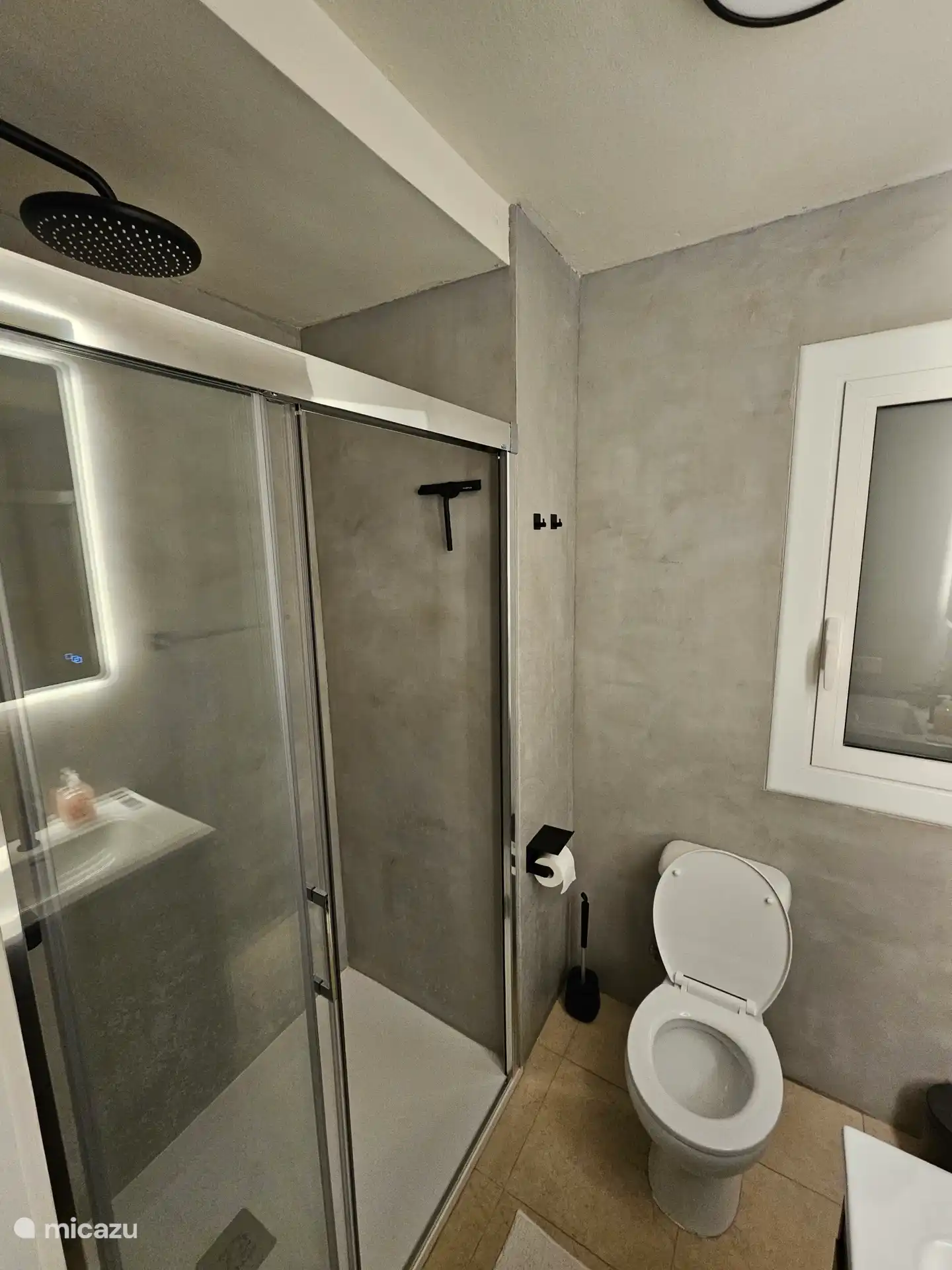 Renoviertes Badezimmer April 2025