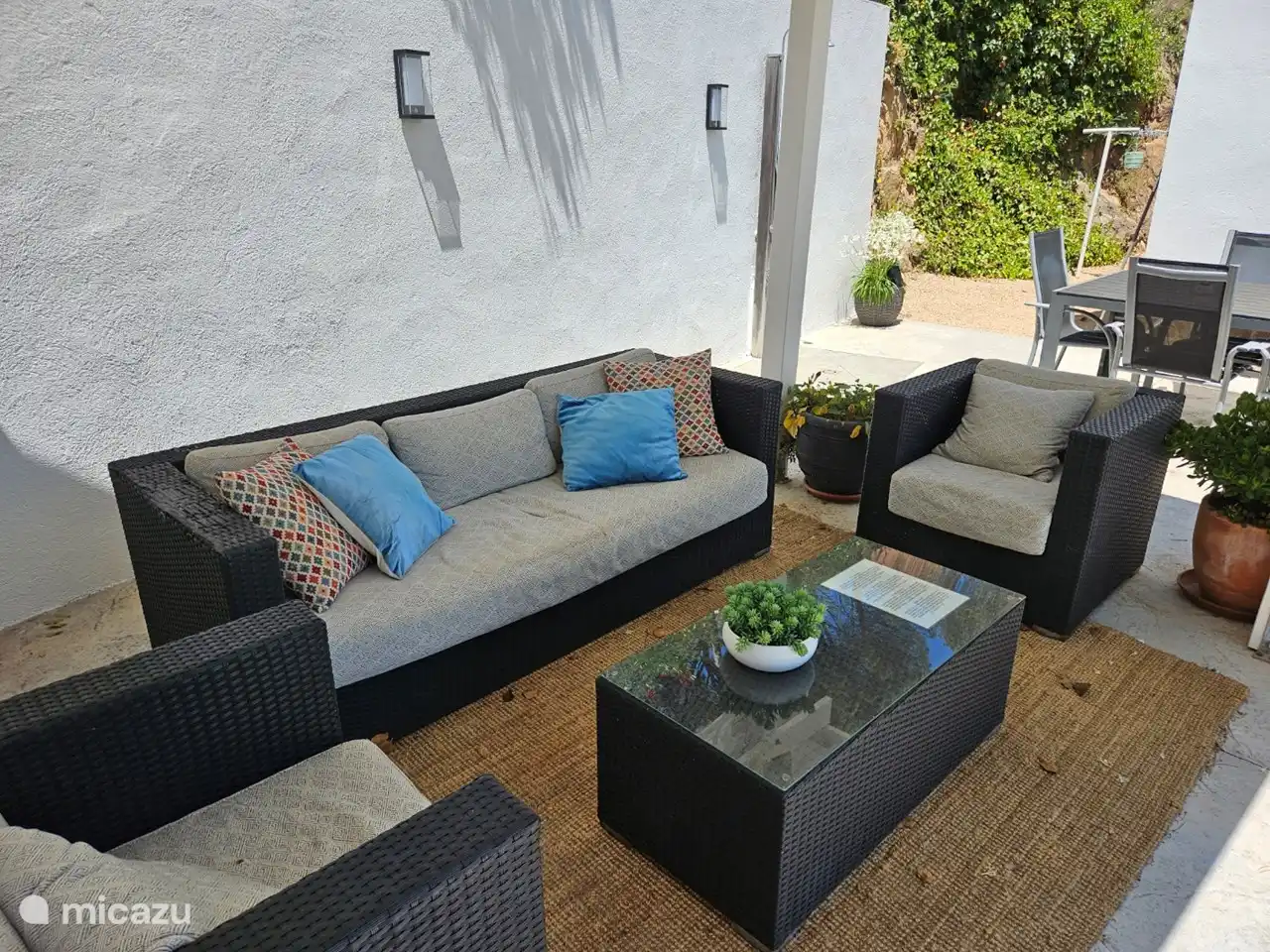 Sitzecke unter Pergola