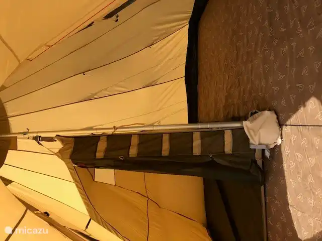 Innenzelt. innerhalb des Zeltes Möglichkeit von 1, 1 oder 2 Kabinen. .