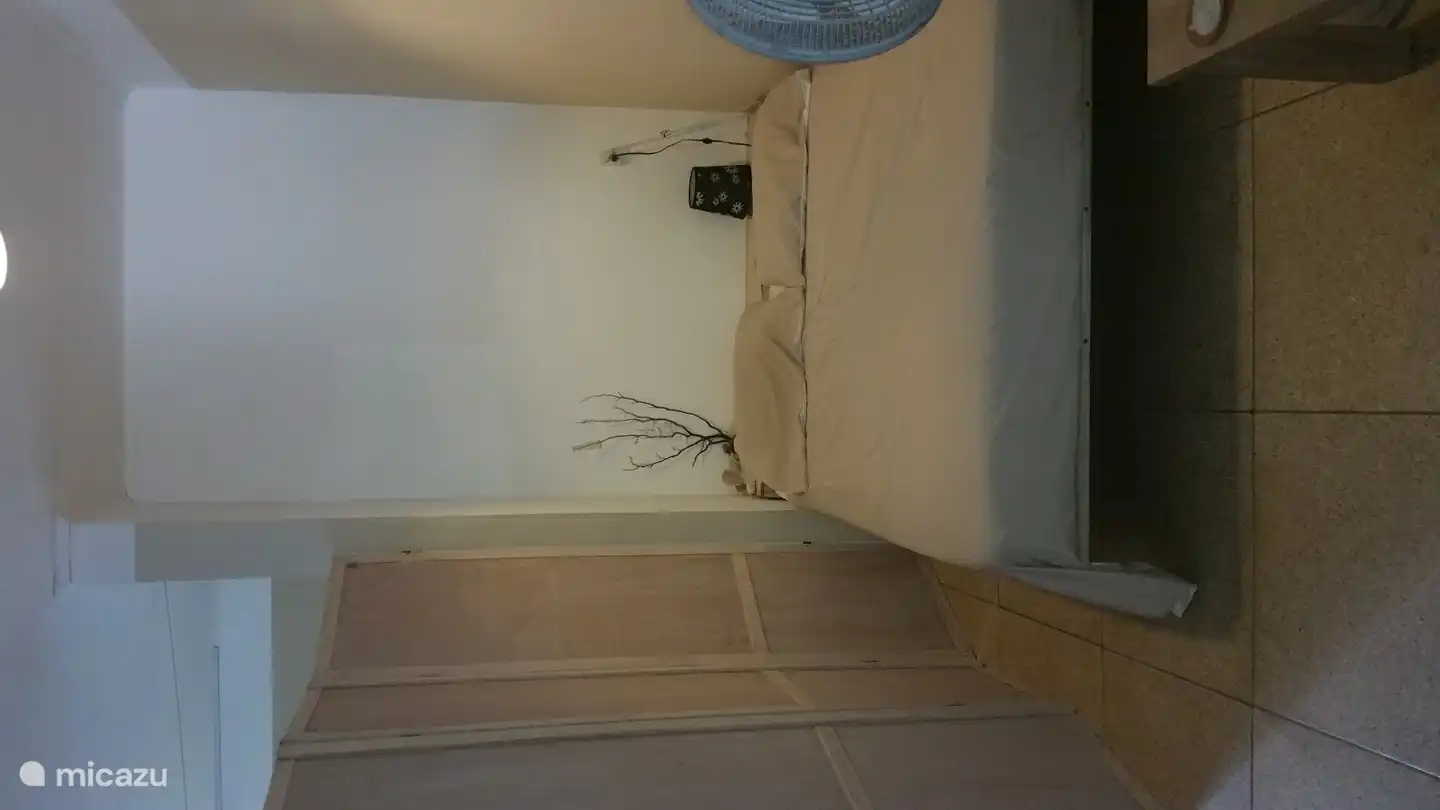 Coral Beach, lit supplémentaire