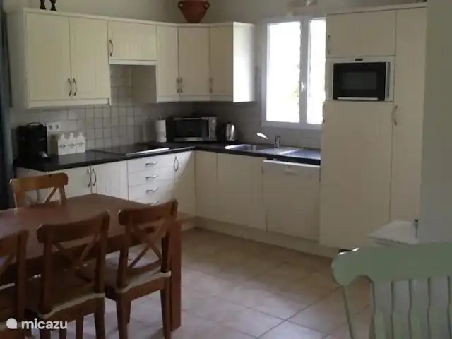 Maison 1.05 | France, Charente, Brossac - maison de vacances Cuisine avec coin repas