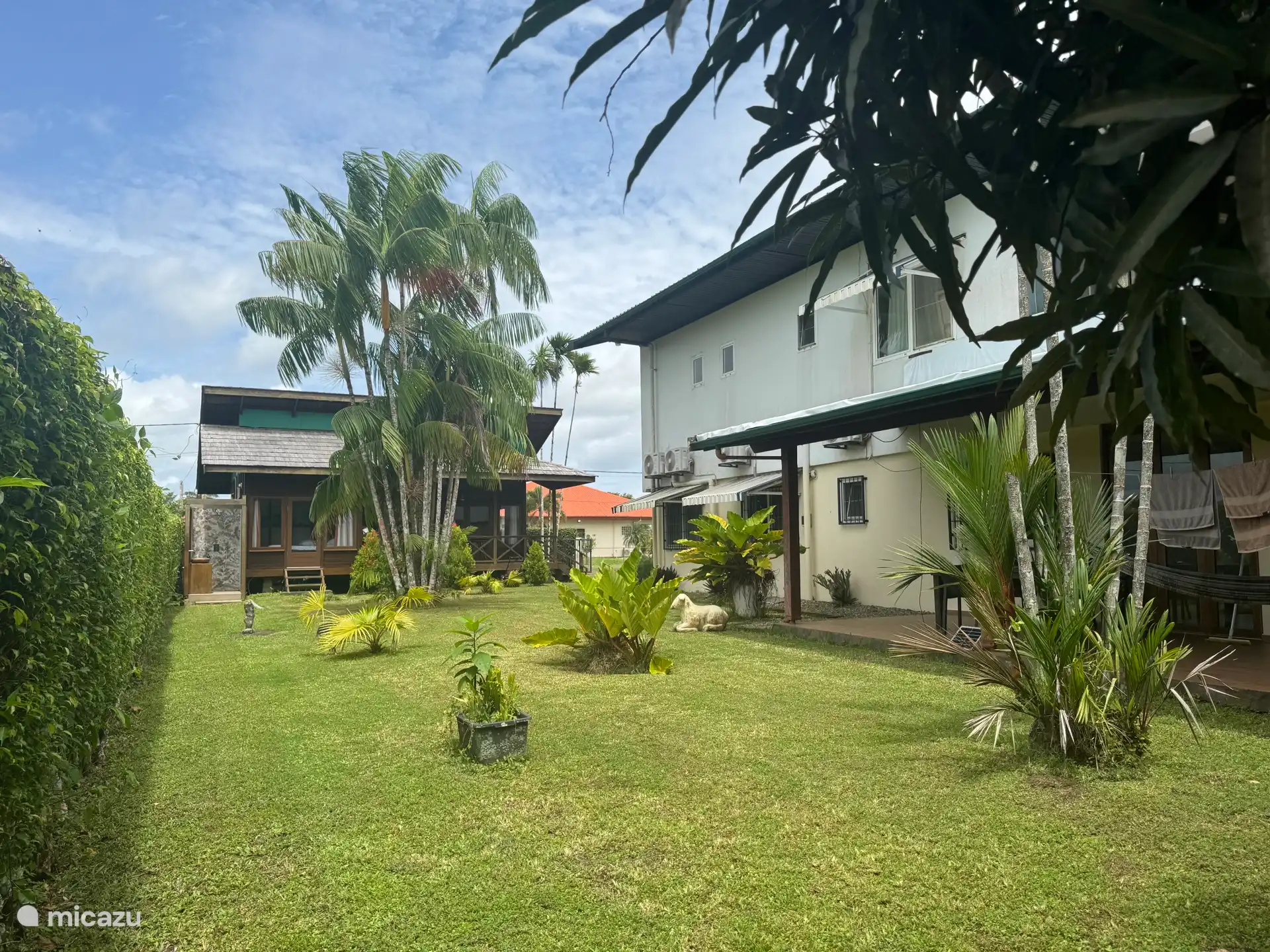 VIlla Nieuw Amsterdam en Casa Walaba.