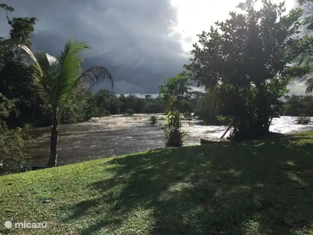 Location de Vacances Suriname, Commewijne, New Amsterdam, villa - Villa Nieuw, Amsterdam, Suriname  L'intérieur Knini Paati.
