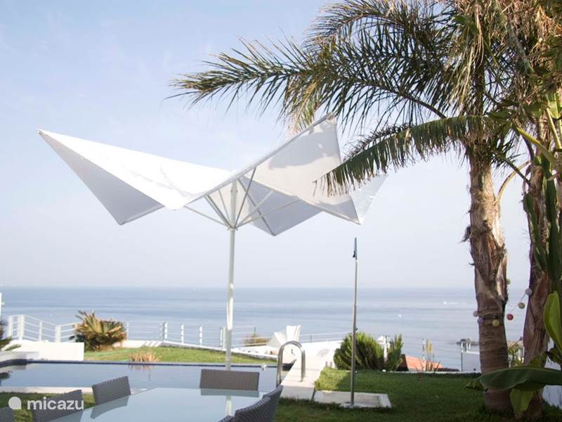 Vakantiehuis Spanje, Costa de la Luz, Algeciras Villa Privé villa met zwembad aan zee