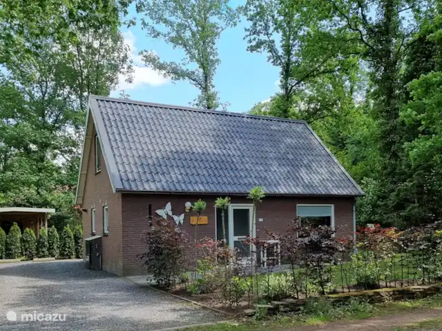 De Vlinder huren in Nederland, Gelderland, Winterswijk - bungalow voorzijde woning