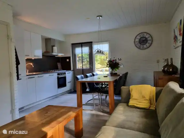 De Vlinder huren in Nederland, Gelderland, Winterswijk - bungalow woonkamer / keuken