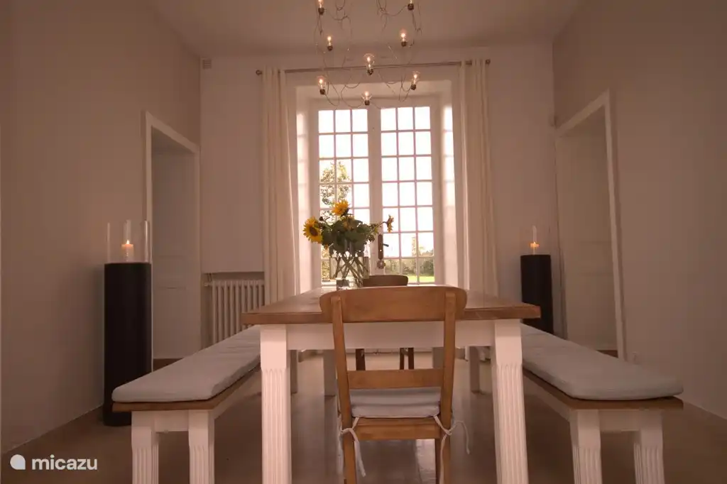 Das Esszimmer: einfach und effektiv, super bei schlechtem Wetter!