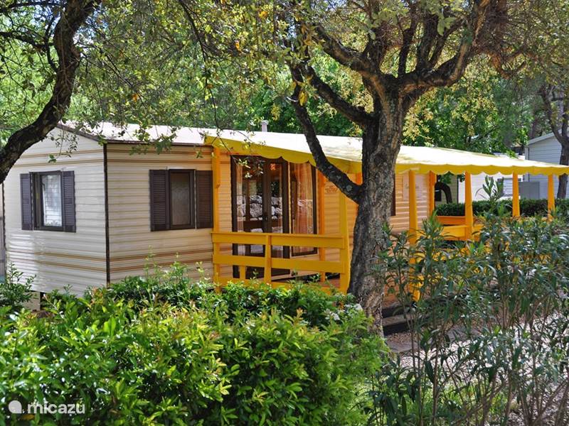 Holiday home in France, French Riviera, Roquebrune-sur-Argens Mobile home Lei Suves Cote d'Azur Retro chalet