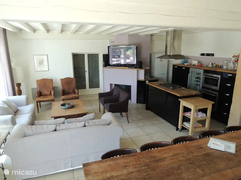 Rent Macon Vinzelles In Vinzelles Saone Et Loire Micazu