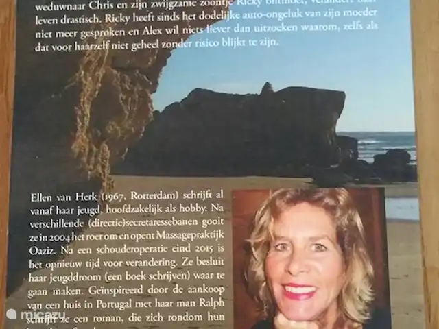 Casa na Colina huren in Portugal, Algarve, Porto Carvalhoso - vakantiehuis Mijn boek 'Zwijgen is Zilver' speelt zich af in 'ons' dal Porto Carvalhoso. Voor een ieder die voor of na het verblijf in ons heerlijke huis in de Portugese sfeer wil komen of blijven! Te koop bij elke (internet)boekwinkel.