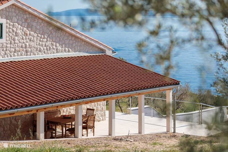 Vakantiehuis Kroatië, Dalmatië, Zizanj Villa Luxe villa Zinzanj op privé-eiland!