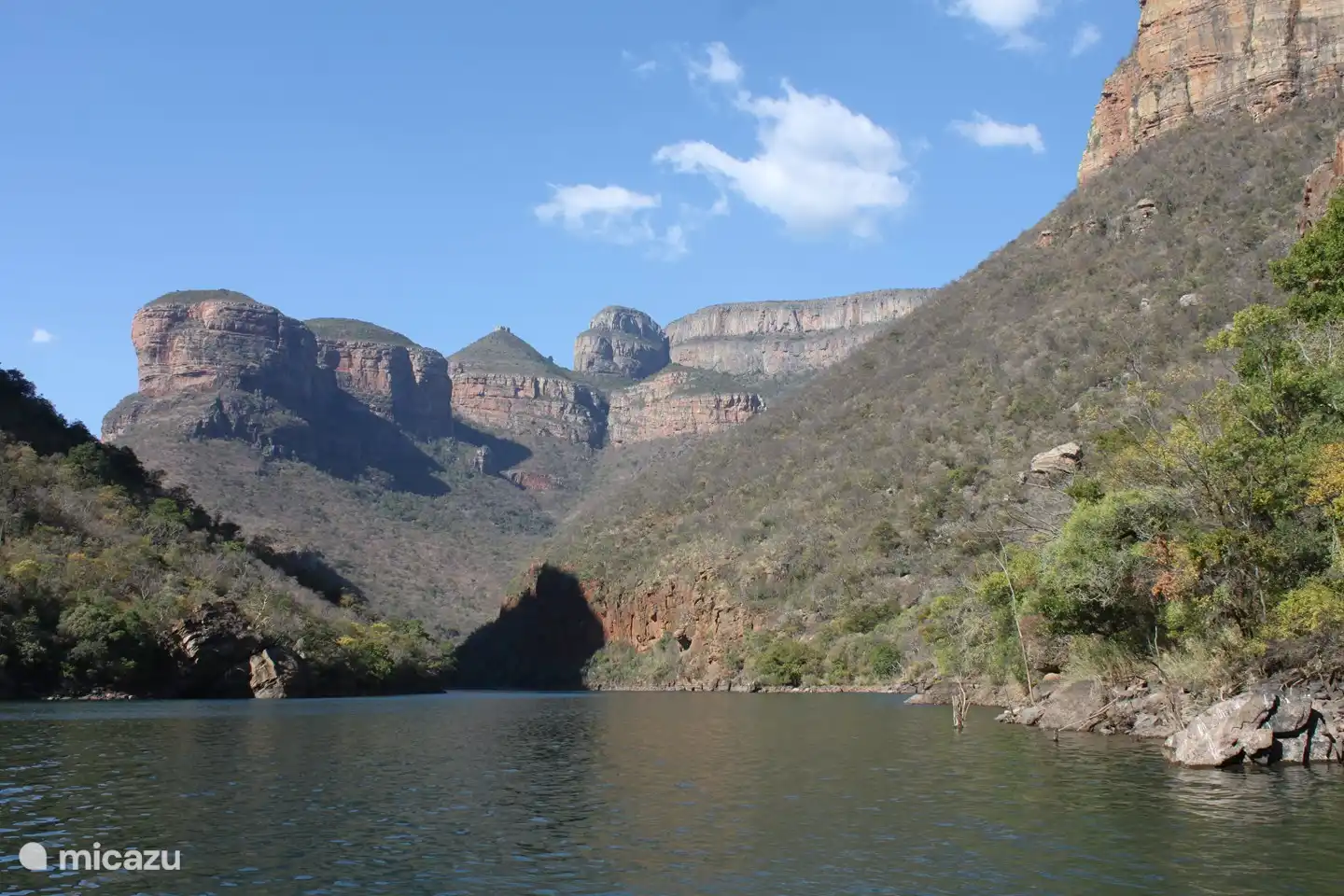 Kombinieren Sie dies mit einer Bootsfahrt auf dem Blyde River und sehen Sie die drei Rondavels auf eine andere Art und Weise.