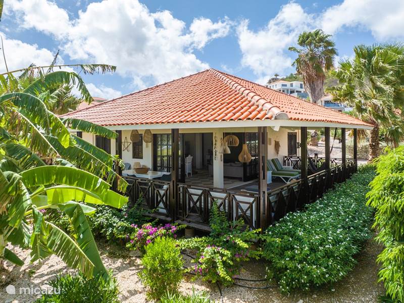 Holiday home in Curaçao, Curacao-Middle, Blue Bay Villa Stunning Villa in Blue Bay Village