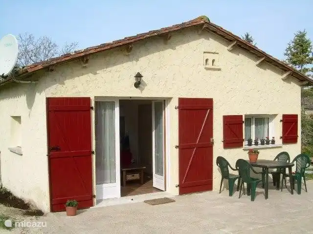 Rent Le Fenil In Lamerac Charente Micazu