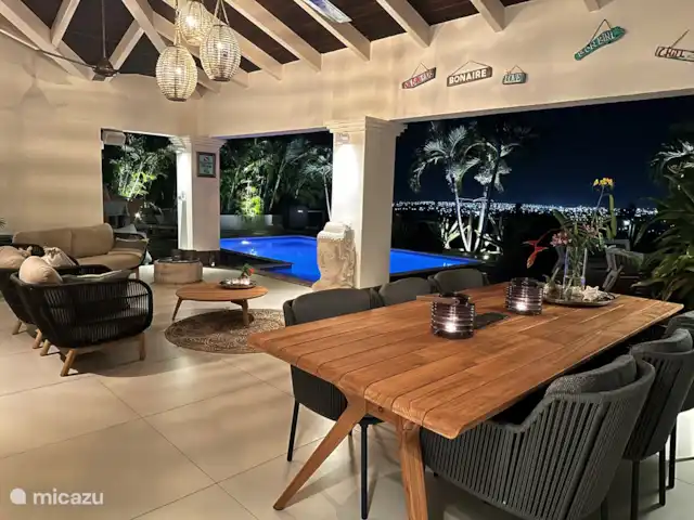 Villa la Brise | Bonaire, Bonaire, Santa Barbara - villa Voir Villa @the Breeze depuis le porche de nuit