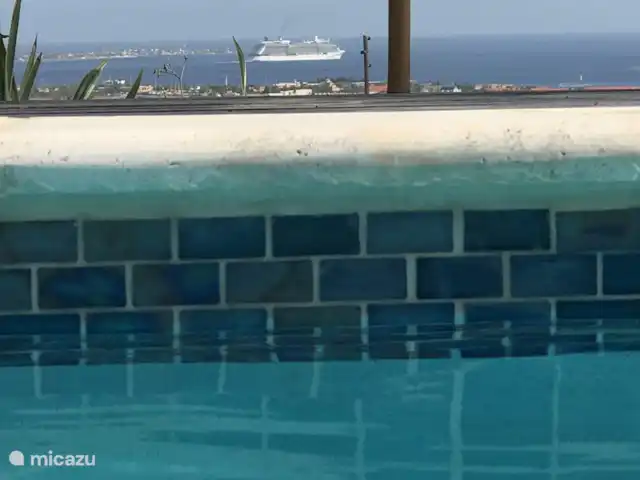 Villa la Brise | Bonaire, Bonaire, Santa Barbara - villa De la piscine une belle vue sur Kralendijk.