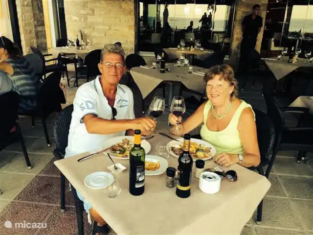 Luxueuse plage App.Jardin del Mar, baignade | Espagne, Costa Blanca, El Campello - appartement DU JAMAIS VU LORS DE LA LOCATION D'UNE MAISON DE VACANCES...
Pour que tous nos clients échangent des bons de dîner gratuits dans les meilleurs restaurants du boulevard El Campello. La valeur passe à plus de 250 € pour un groupe de 6 personnes maximum et si vous utilisez tous les bons. Profitez-en