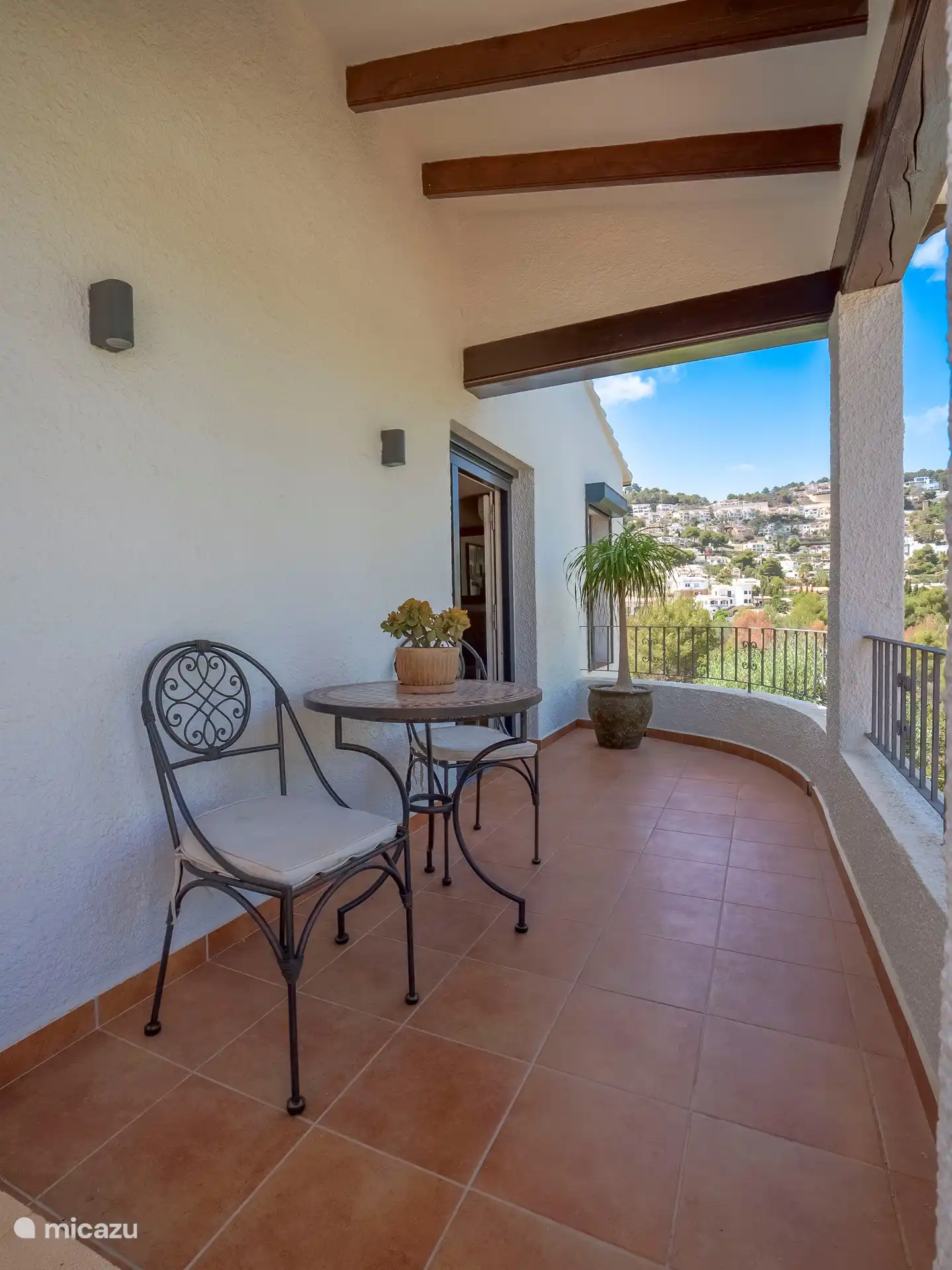 Balcón con hermosas vistas al valle 