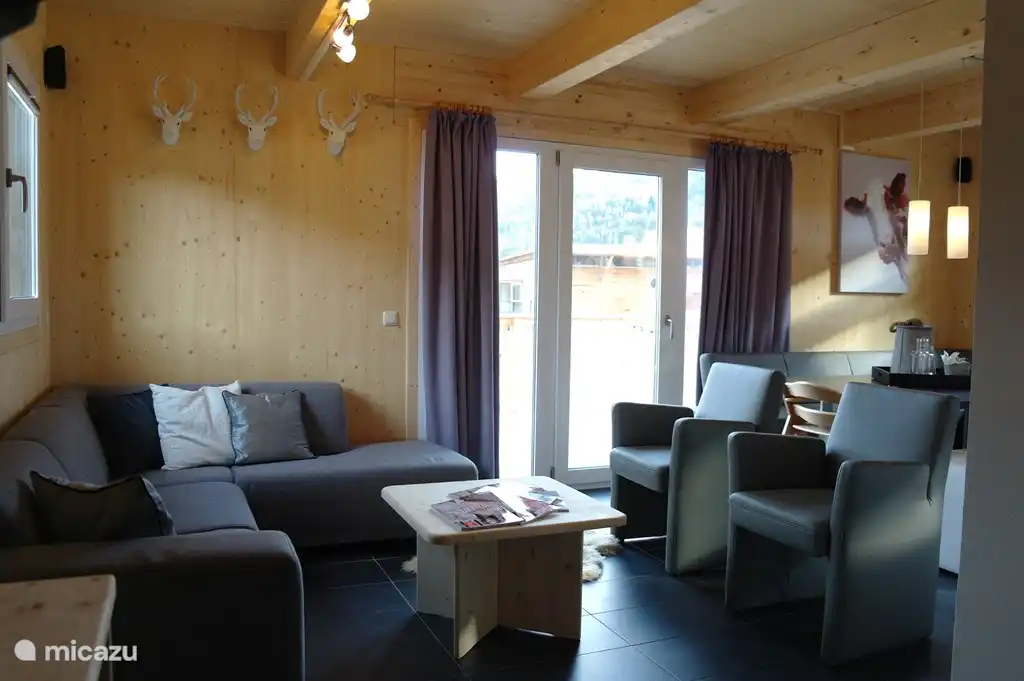 Wohnen: Companion Spiele, Zeitschriften, DVDs und Bücher.