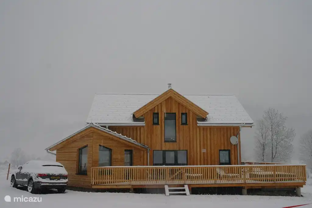 Vorderansicht Chalet