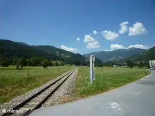 Station op 5 minuten loopafstand van het chalet.