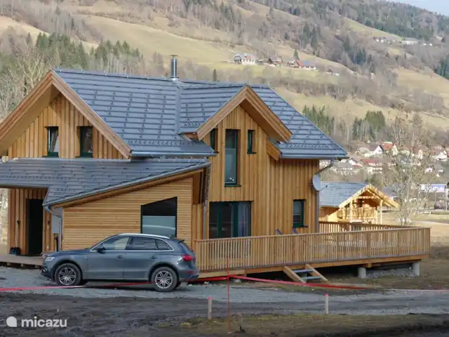 Chalet de bien-être Kreischberg | Autriche, Styrie, Sankt Lorenzen ob Murau - chalet Le luxueux chalet en bois indépendant est situé au pied des remontées mécaniques et des pistes de ski du fantastique domaine skiable de Kreischberg. La ville historique de Murau et le parcours de golf de Kreischberg sont à environ 5 minutes.