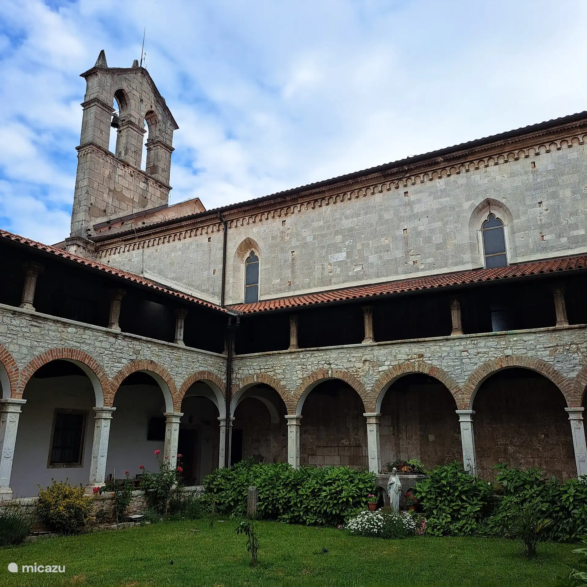 Monasterio de San Francisco en Pula