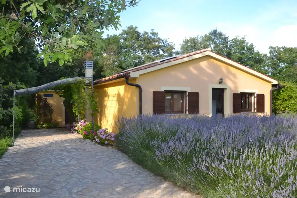 casa vacacional, Banjole, Istria, Croacia - Romántica Casa de Campo Santa Petra