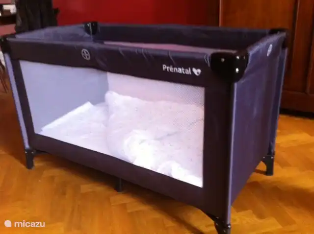 Una cuna está disponible bajo petición.