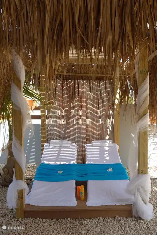 Relaxen in uw tropische tuin