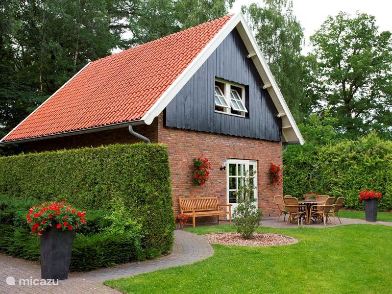 Holiday home in Netherlands, Overijssel, Unloader Holiday house Holiday home De Bron 2 (1-8 pers.)