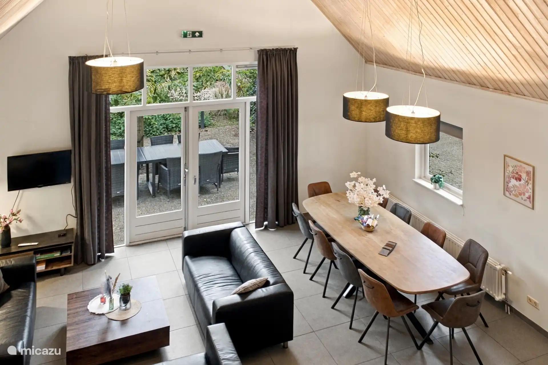 Woonkamer vanaf boven
