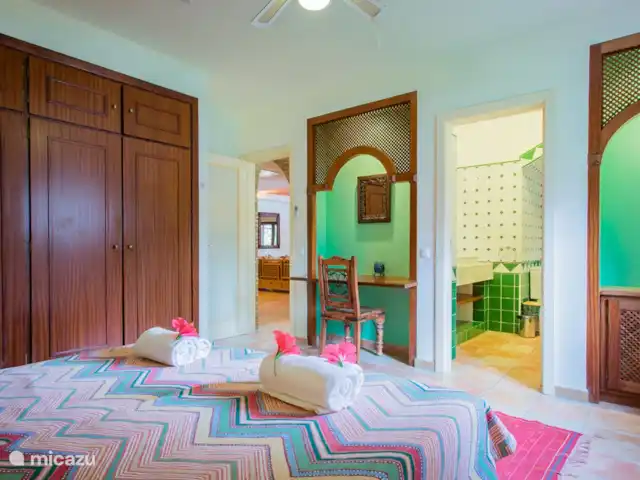 Lluvia púrpura en Portugal, Algarve, Carvoeiro - villa