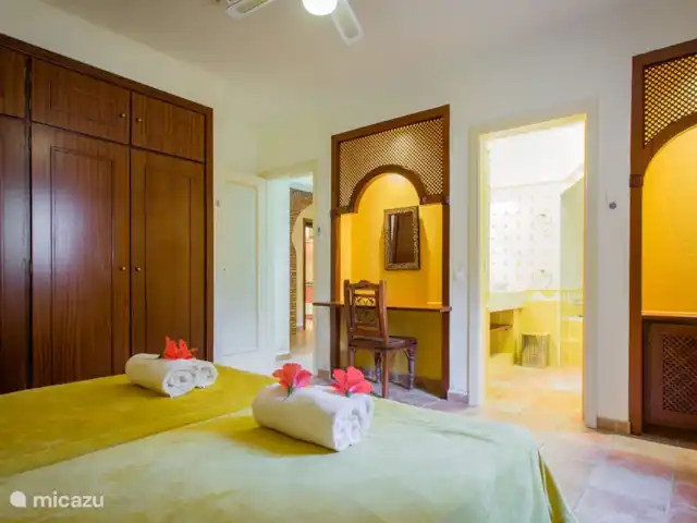 Lluvia púrpura en Portugal, Algarve, Carvoeiro - villa