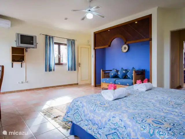 Lluvia púrpura en Portugal, Algarve, Carvoeiro - villa